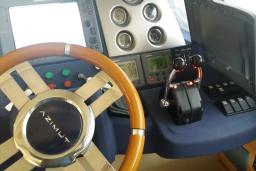 Image 11 for Azimut 43 Fly